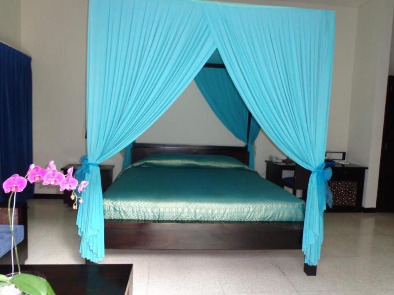 Alam Warna Villa Seminyak Buitenkant foto
