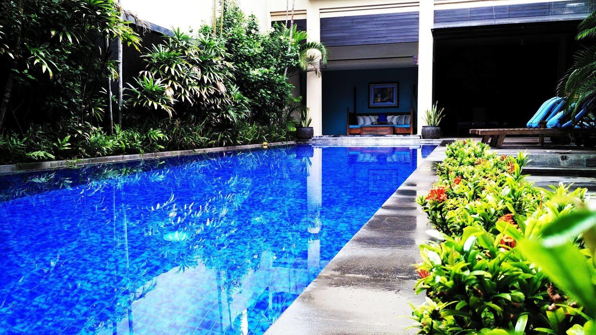 Alam Warna Villa Seminyak Buitenkant foto